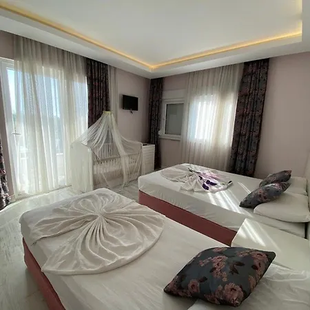 Beachway & 3* 시데
